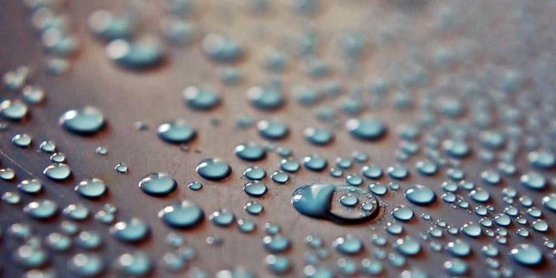 展示一幅由AI创作的画作，画面充满未来感，色彩丰富，引人遐想。