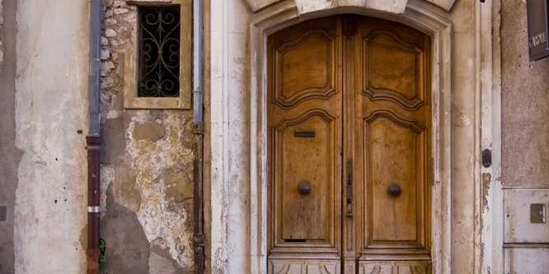 想象你的通勤路线是一个莫比乌斯环,起点与终点在某种维度上相连