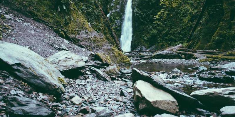 挑战用“复古数码”生活一周：只有MP3和功能机的日子