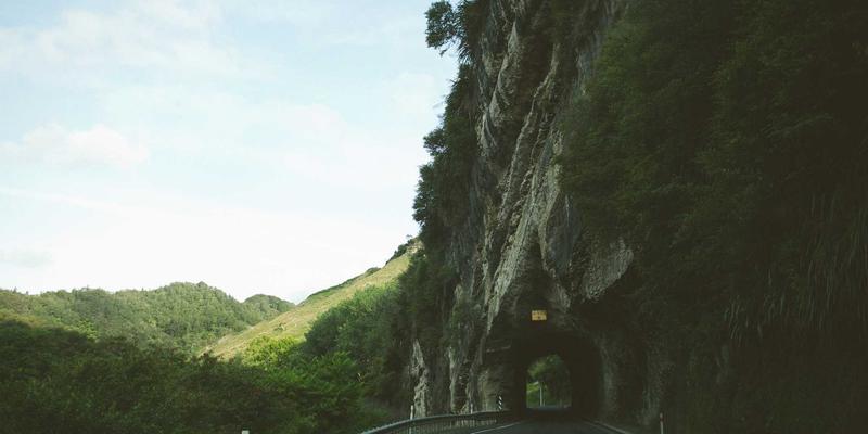 口述体育历史项目因缺乏经费中断，许多老运动员的珍贵记忆未被记录便已离世。