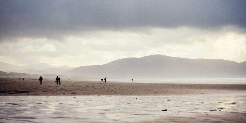 曝全球体育版权巨头与国际联合会签订“阴阳合同”,公开金额仅为实际一半。